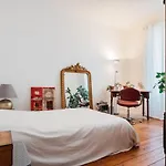 Дом отдыха Magnifique Maison De Ville, Ла-Рошель