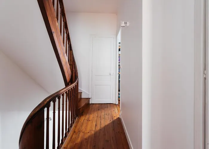 Magnifique Maison De Ville, * La Rochelle (Charente-Maritime)