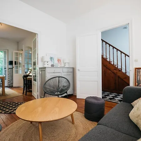 Magnifique Maison De Ville, La Rochelle Holiday home *